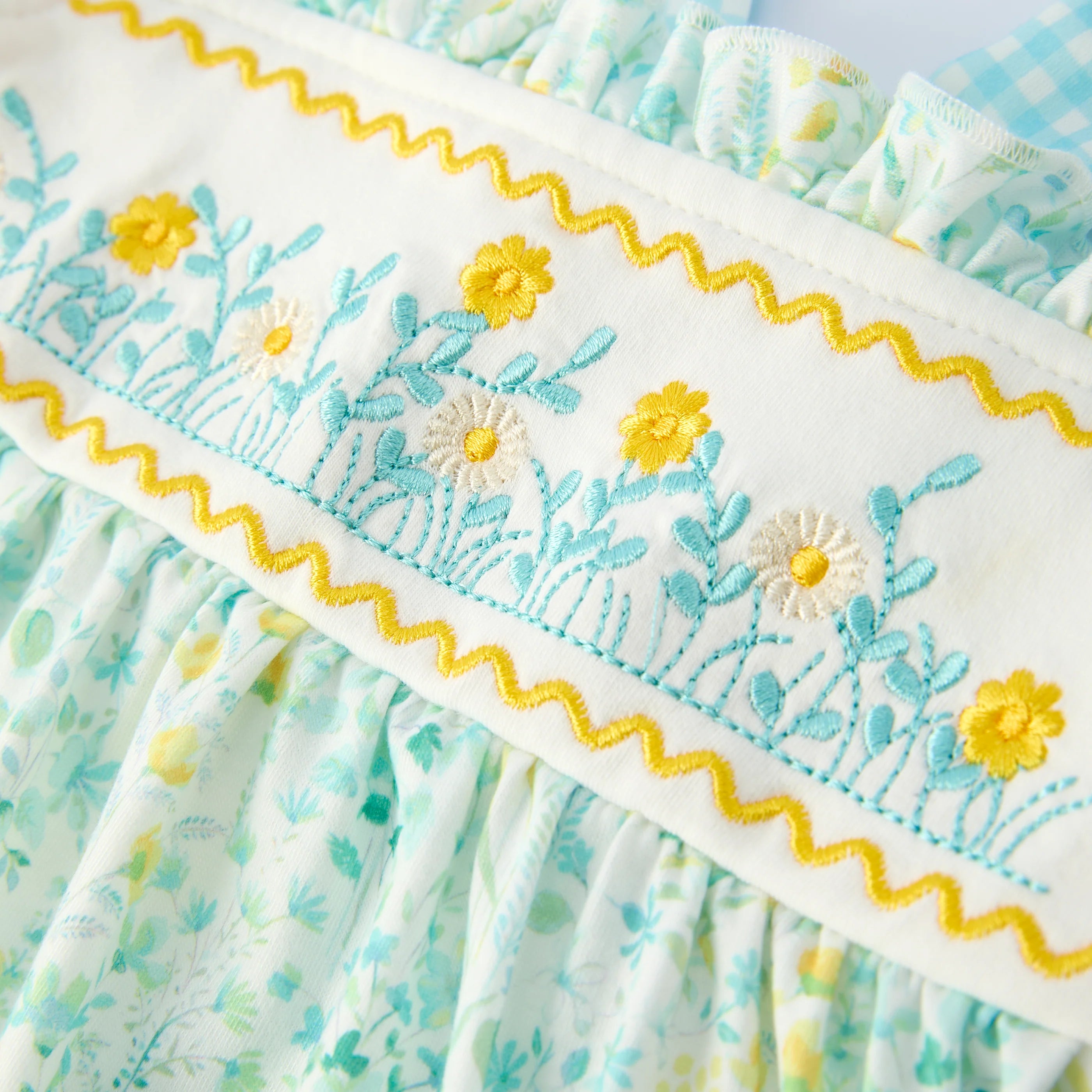 GIRLS FLORAL EMBROIDERY SHORTS SET